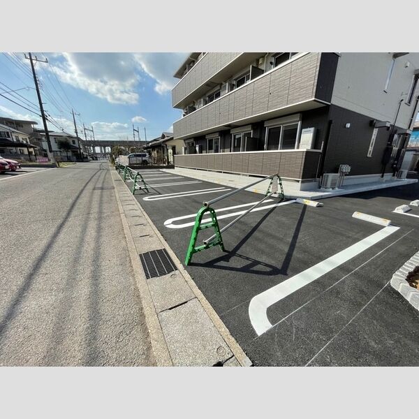 駐車場 (駐車場)