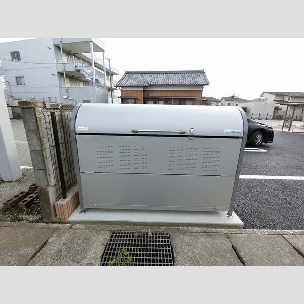 現地周辺 (ごみステーション)