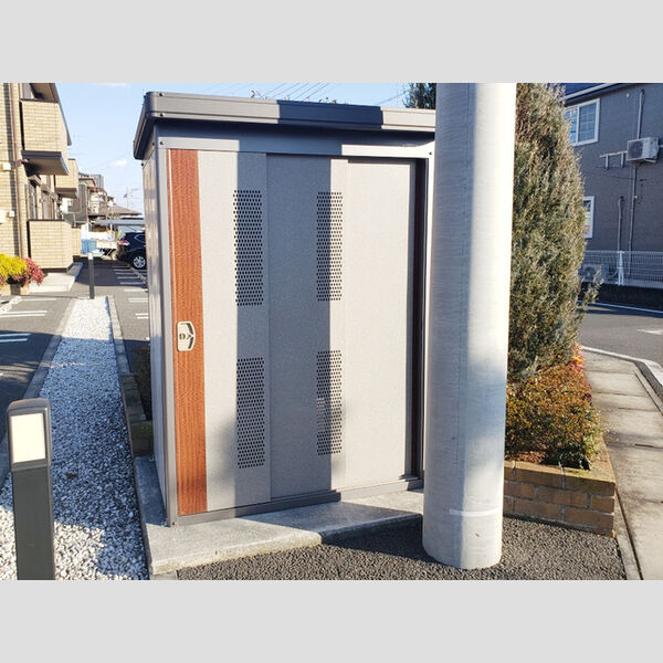 現地周辺 (ゴミ置き場)