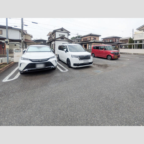 駐車場 (駐車場)