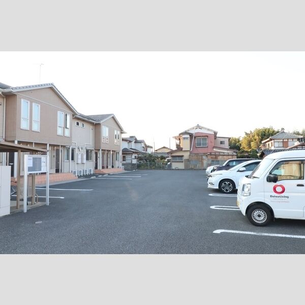 駐車場 (駐車場)