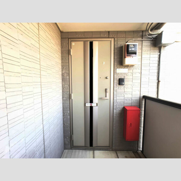 エントランス (玄関ドア)