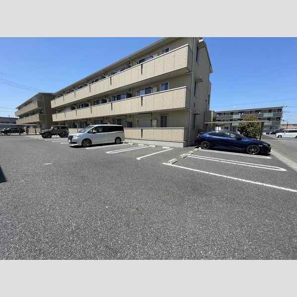 駐車場 (駐車場)