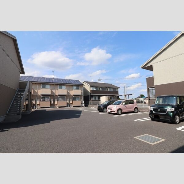 駐車場 (駐車場)