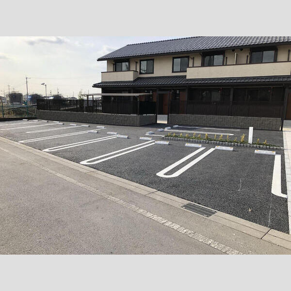 駐車場 (駐車場)