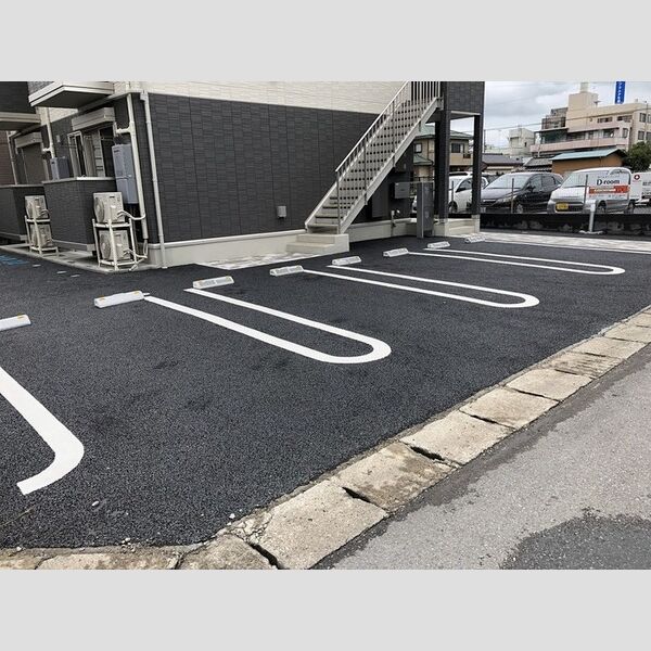 駐車場 (駐車場)