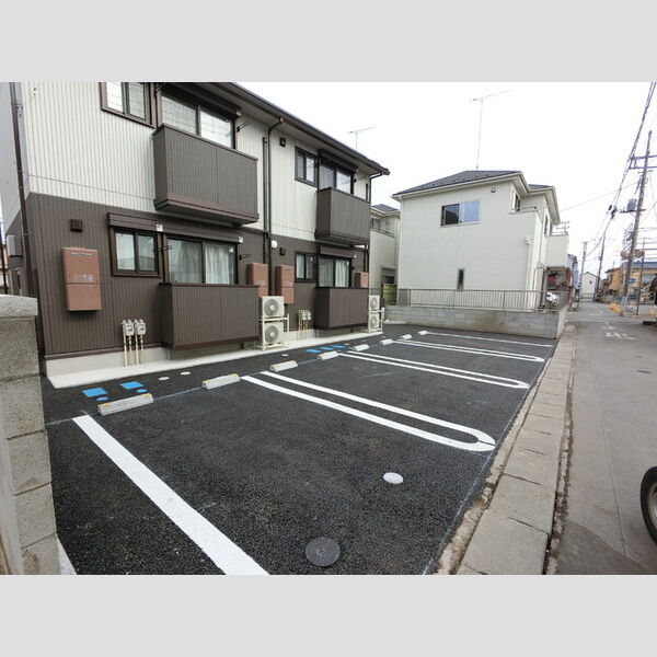 駐車場 (駐車場)
