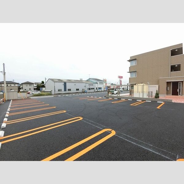 駐車場 (駐車場)