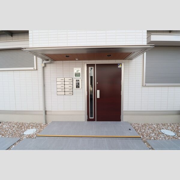 現地周辺 (オートロック入口)