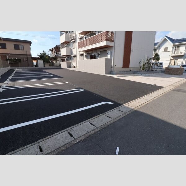 駐車場 (駐車場)