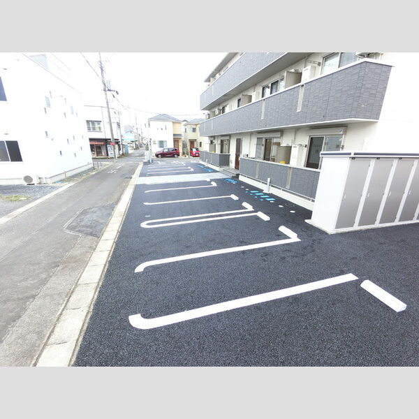 駐車場 (駐車場)