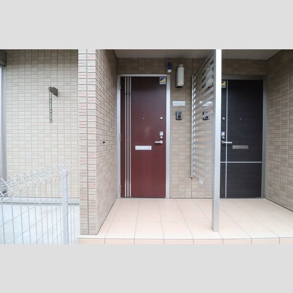 エントランス (玄関ドア)