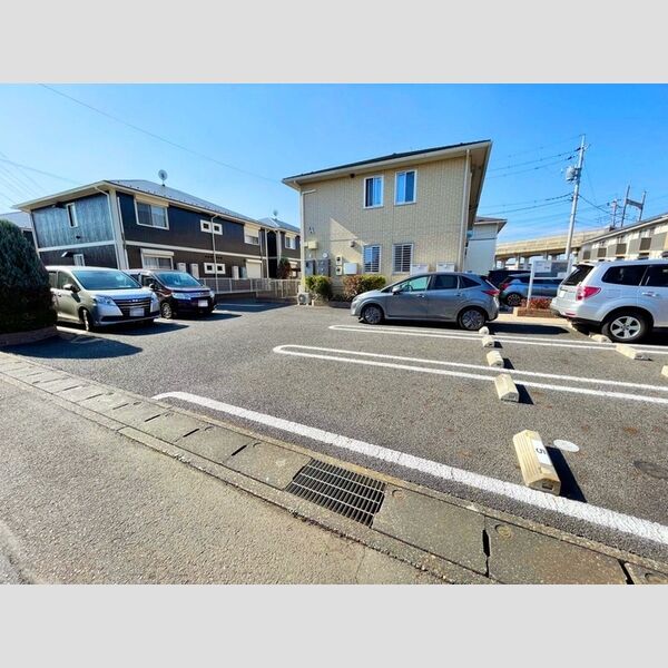 駐車場 (駐車場)