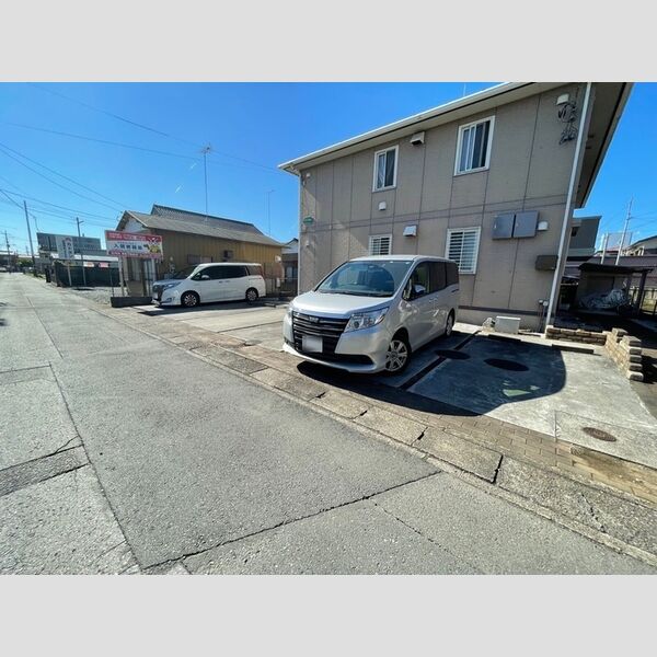 駐車場 (駐車場)