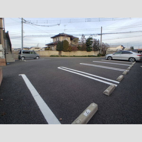 駐車場 (駐車場)