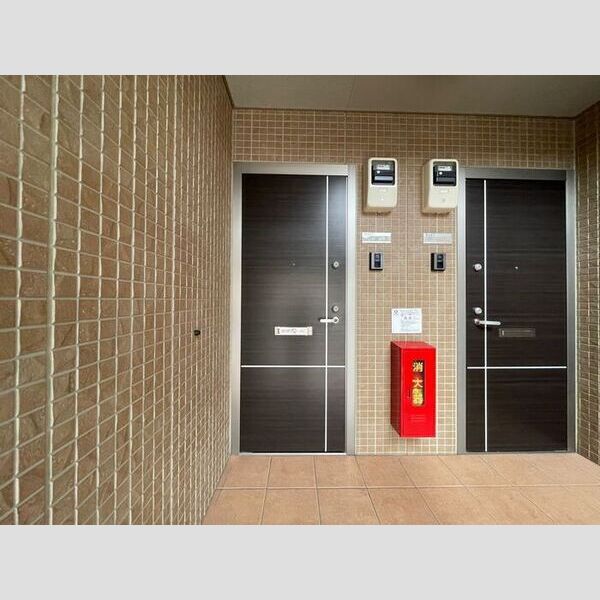 エントランス (玄関ドア)