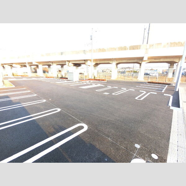 駐車場 (駐車場)