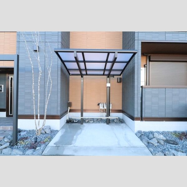 現地周辺 (駐輪場)