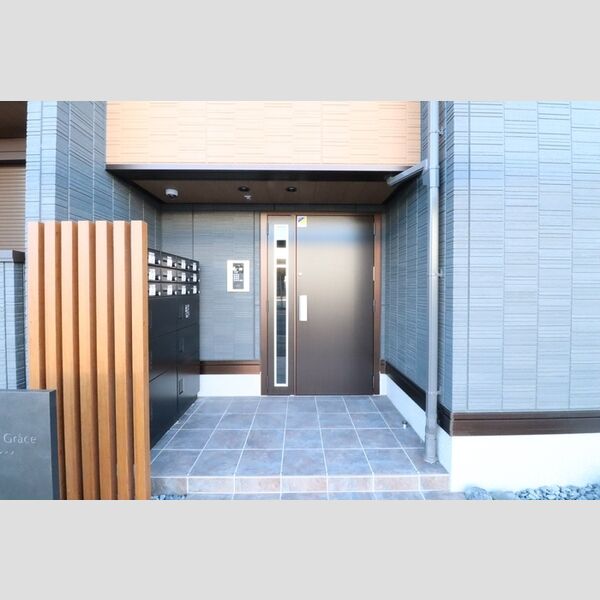 現地周辺 (オートロック入口)