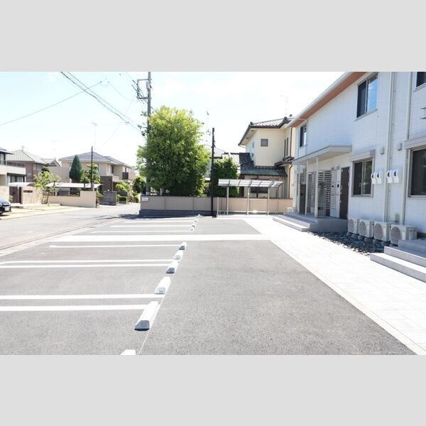 駐車場 (駐車場)