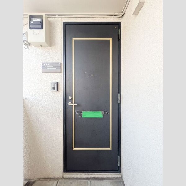 現地周辺 (玄関ドア)