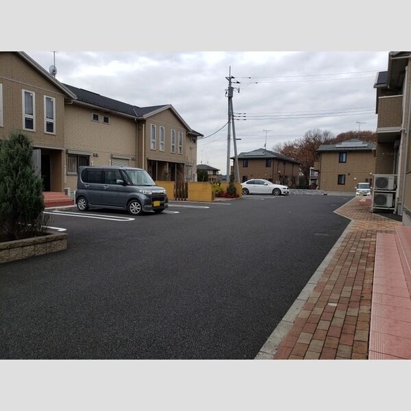 駐車場 (駐車場)