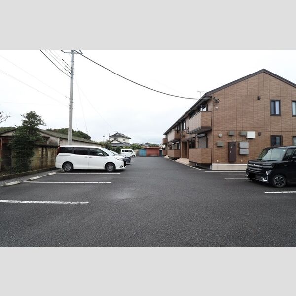 駐車場 (駐車場)