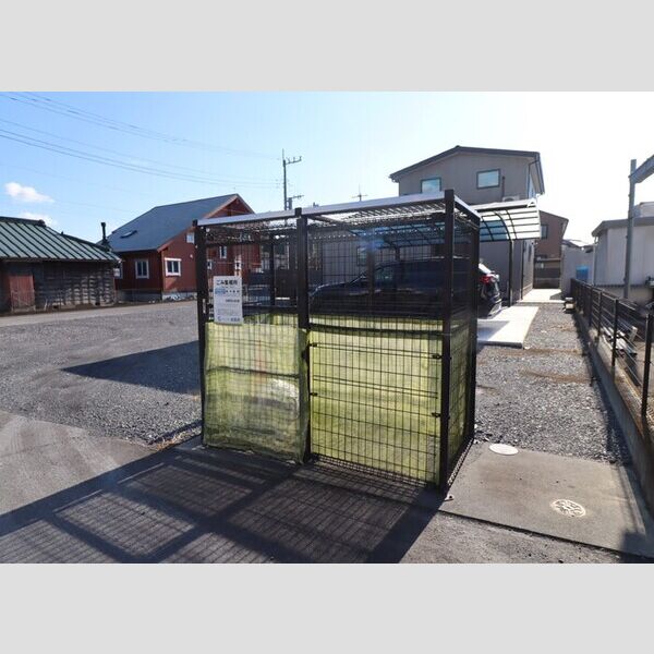 現地周辺 (ゴミステーション)