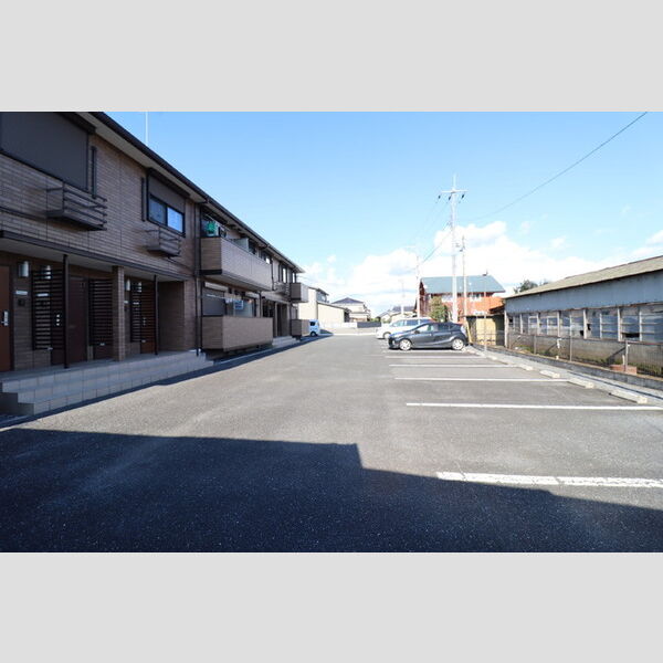 駐車場 (駐車場)