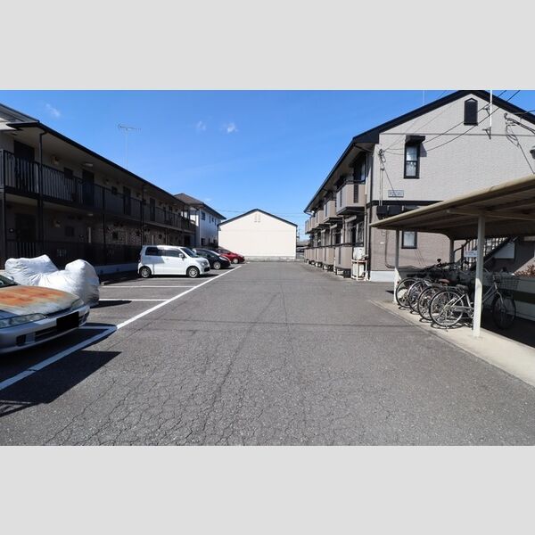 駐車場 (駐車場)