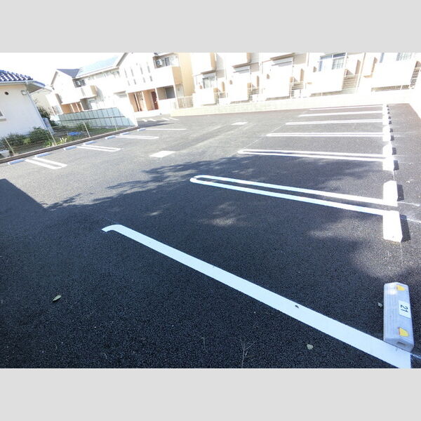 駐車場 (駐車場)