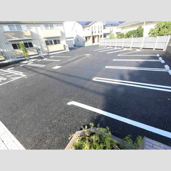 駐車場 (駐車場)