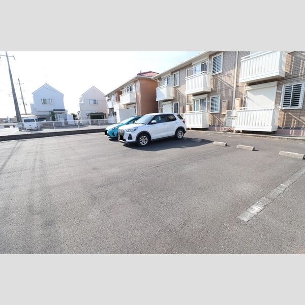 駐車場 (駐車場)