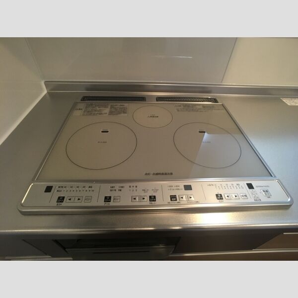 その他 (IHヒーター2口、ラジエントヒーター1口付)