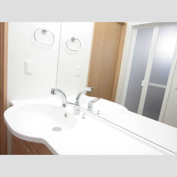 洗面所 (206 1200幅の大型鏡付き洗髪洗面化粧台)