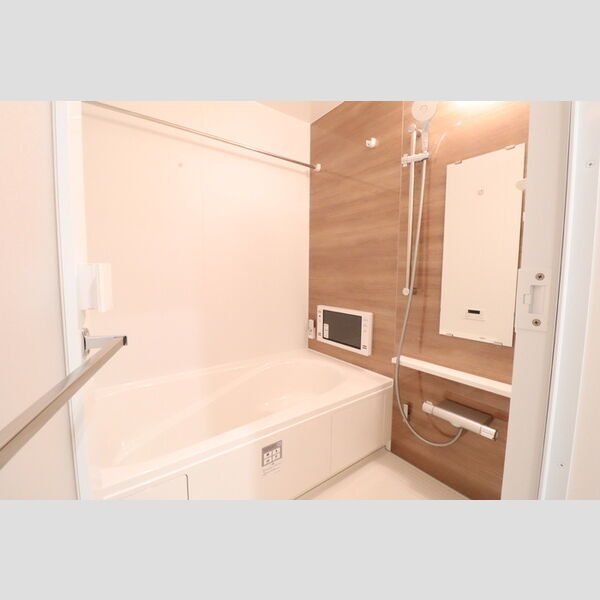 バス (浴室テレビ付きバス)