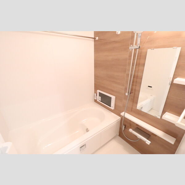 バス (浴室テレビのあるバス)