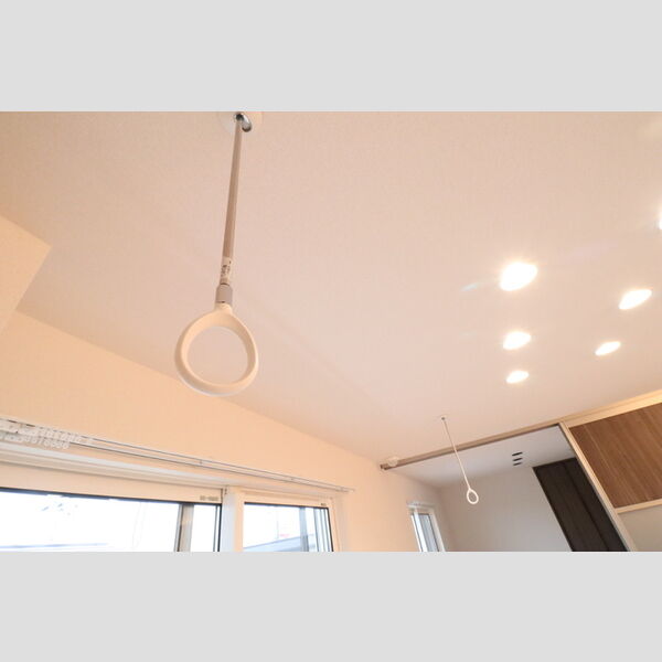 その他 (室内物干し)