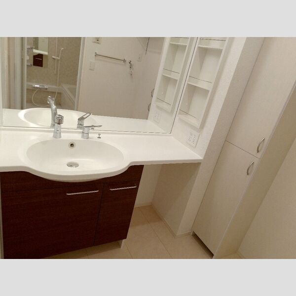 洗面所 (カウンター型洗髪洗面化粧台)