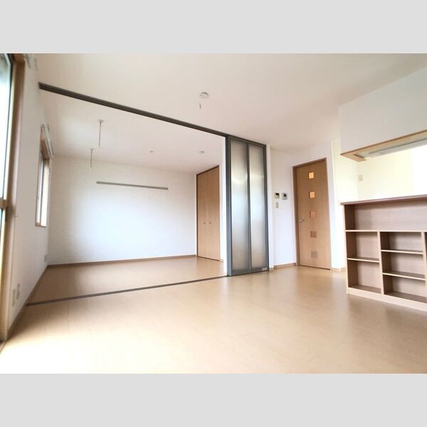 居室・リビング (LDKから洋室)