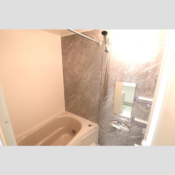 バス (浴室乾燥機付きバス)