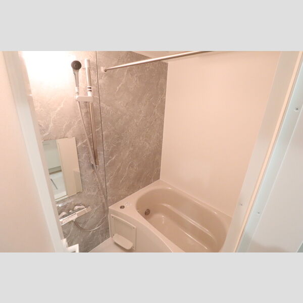 バス (浴室乾燥機付きバス)