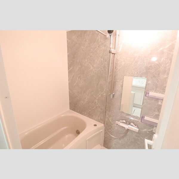 バス (浴室乾燥機付きバス)