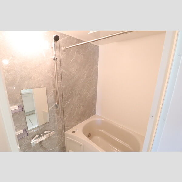 バス (浴室乾燥機付きバス)