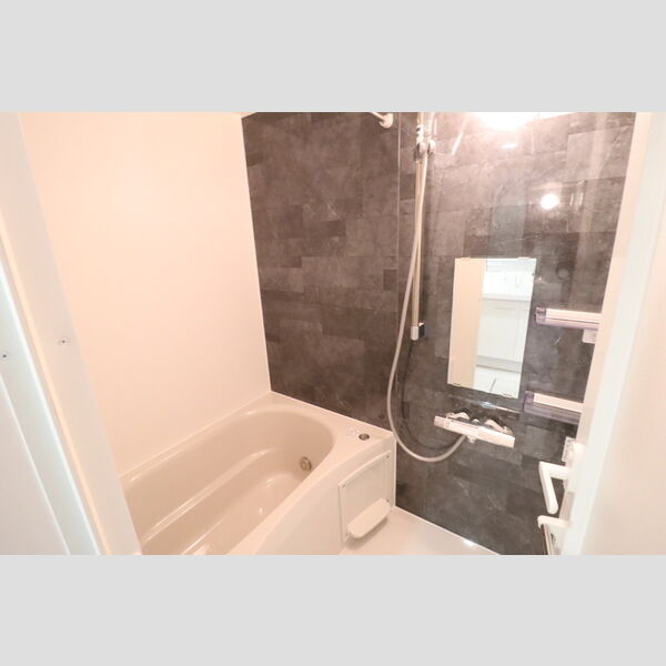 バス (浴室乾燥機付きバス)