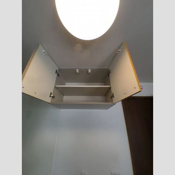 収納 (キッチン吊戸棚)