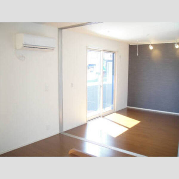 その他 (105 南向きの明るいお部屋)