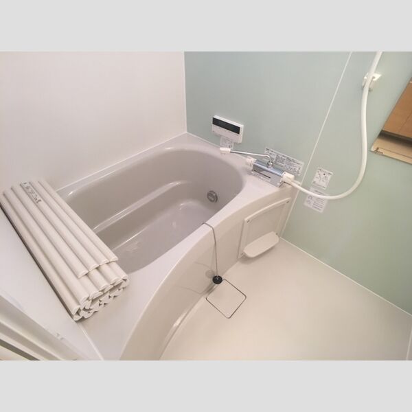 バス (追い焚き給湯、浴室換気乾燥機付き)