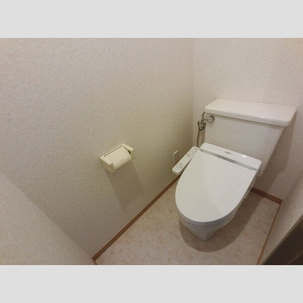 トイレ (温水洗浄暖房便座つきトイレ)