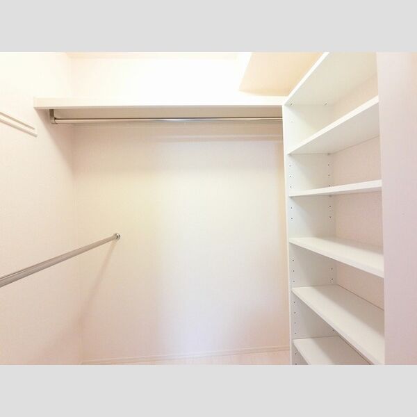 収納 (ウォークインクロゼット)